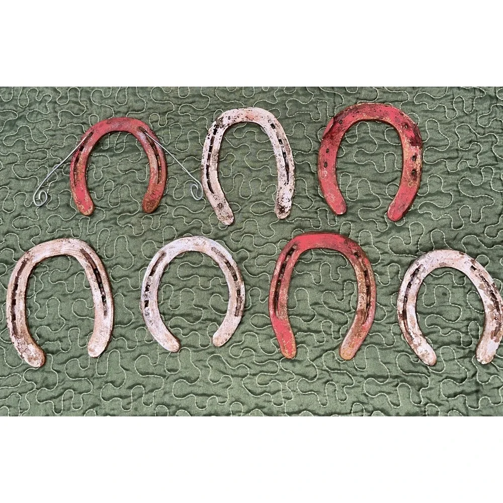 7 Used NO NAILS Steel Rusty HORSESHOES Lot Art Decor Rustic Western crafts ,red